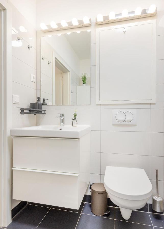 Feel Home Superior # Free Parking # Balcony # Ac Будапеща Екстериор снимка